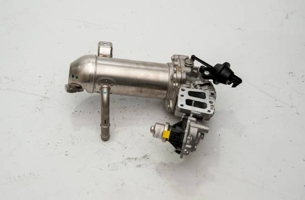 FORD CUSTOM 330 L 125 PS ÇIKMA PARÇA   2018 SONRASI EGR SOĞUTUCUSU 2000 MOTOR